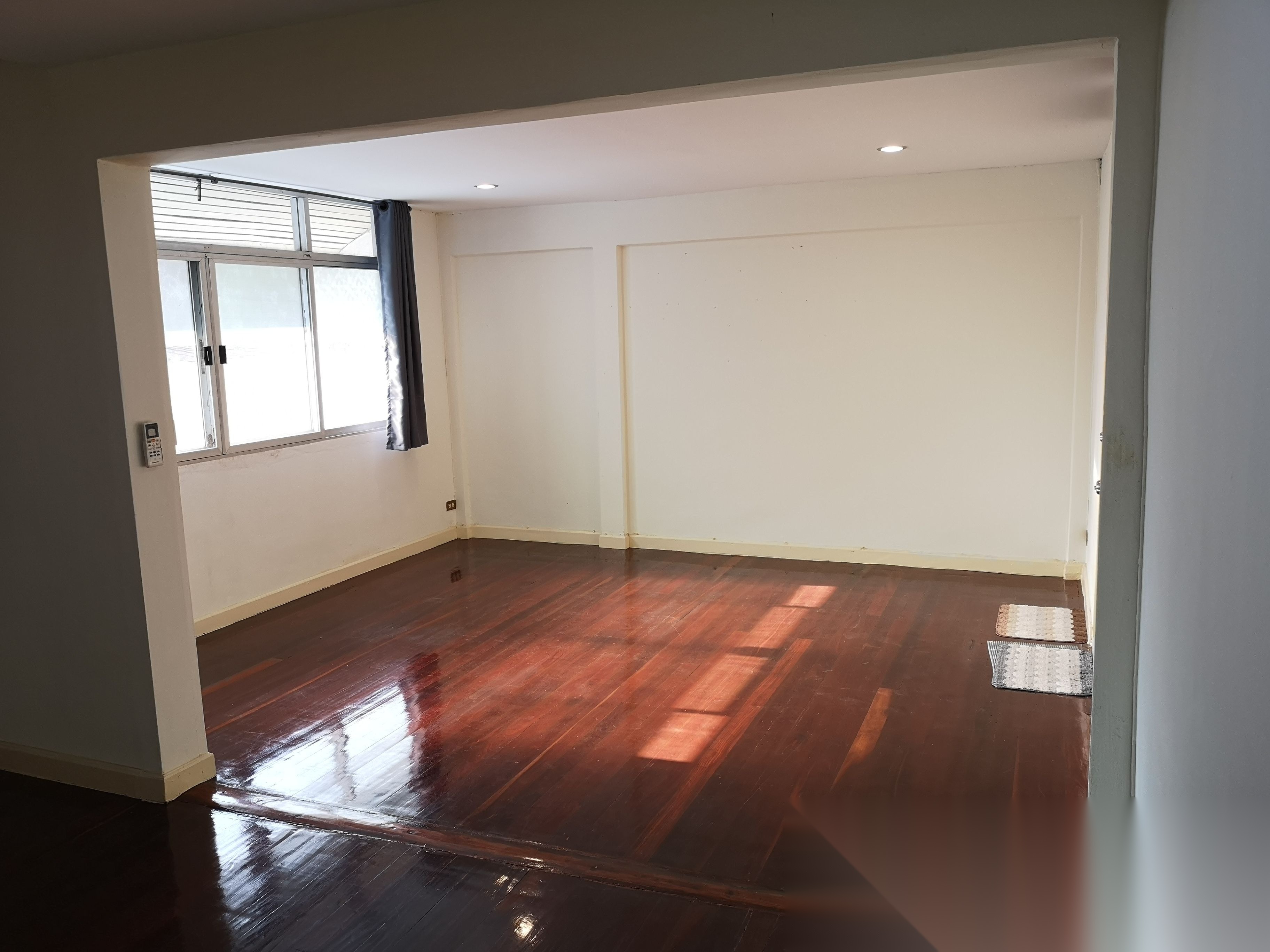 Townhouse for Sale Very Good Location Near BTS Phrom Phong — photo 5
