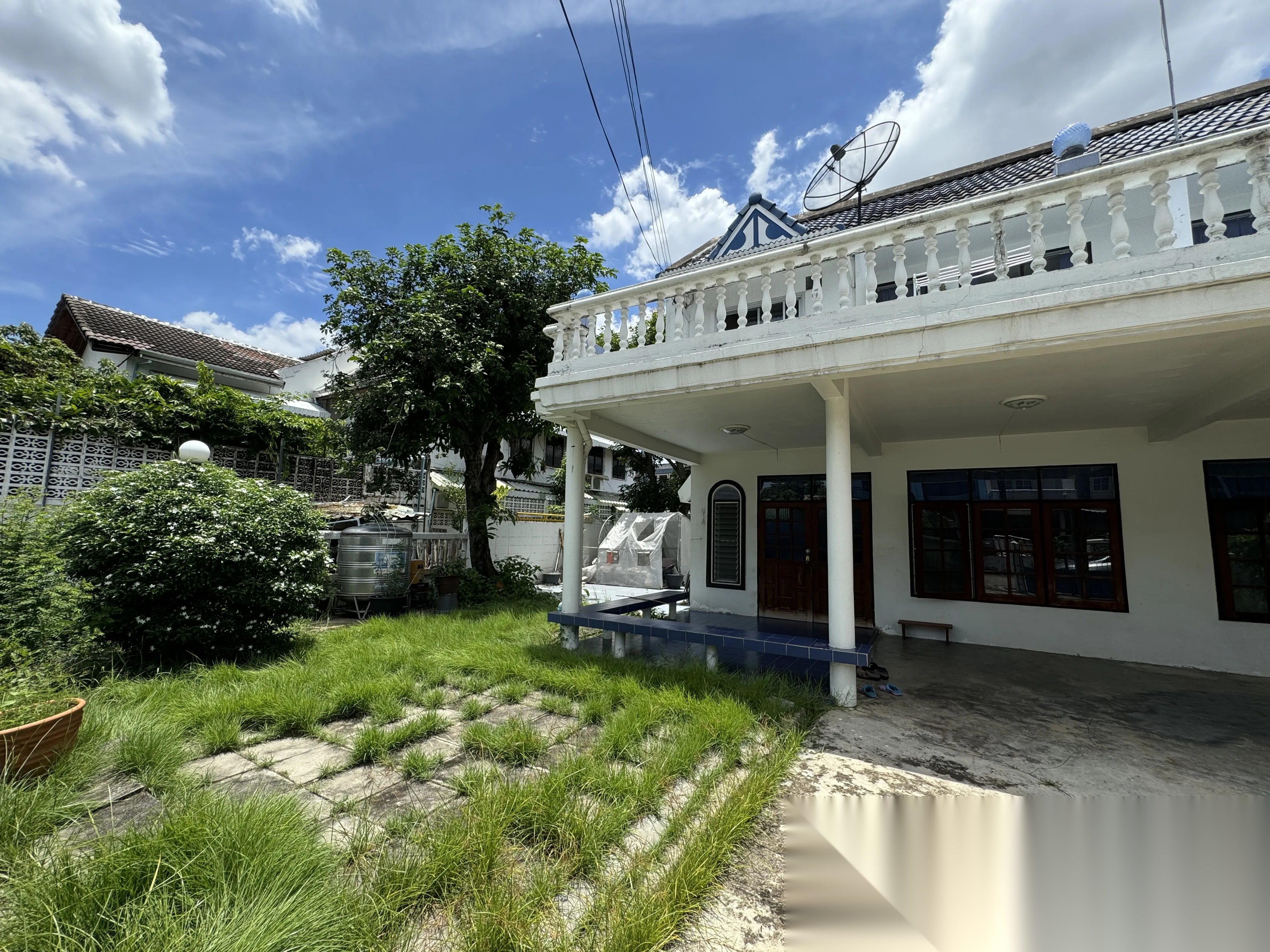 Townhouse for Sale in Soi Lat Phrao 41 — photo 2