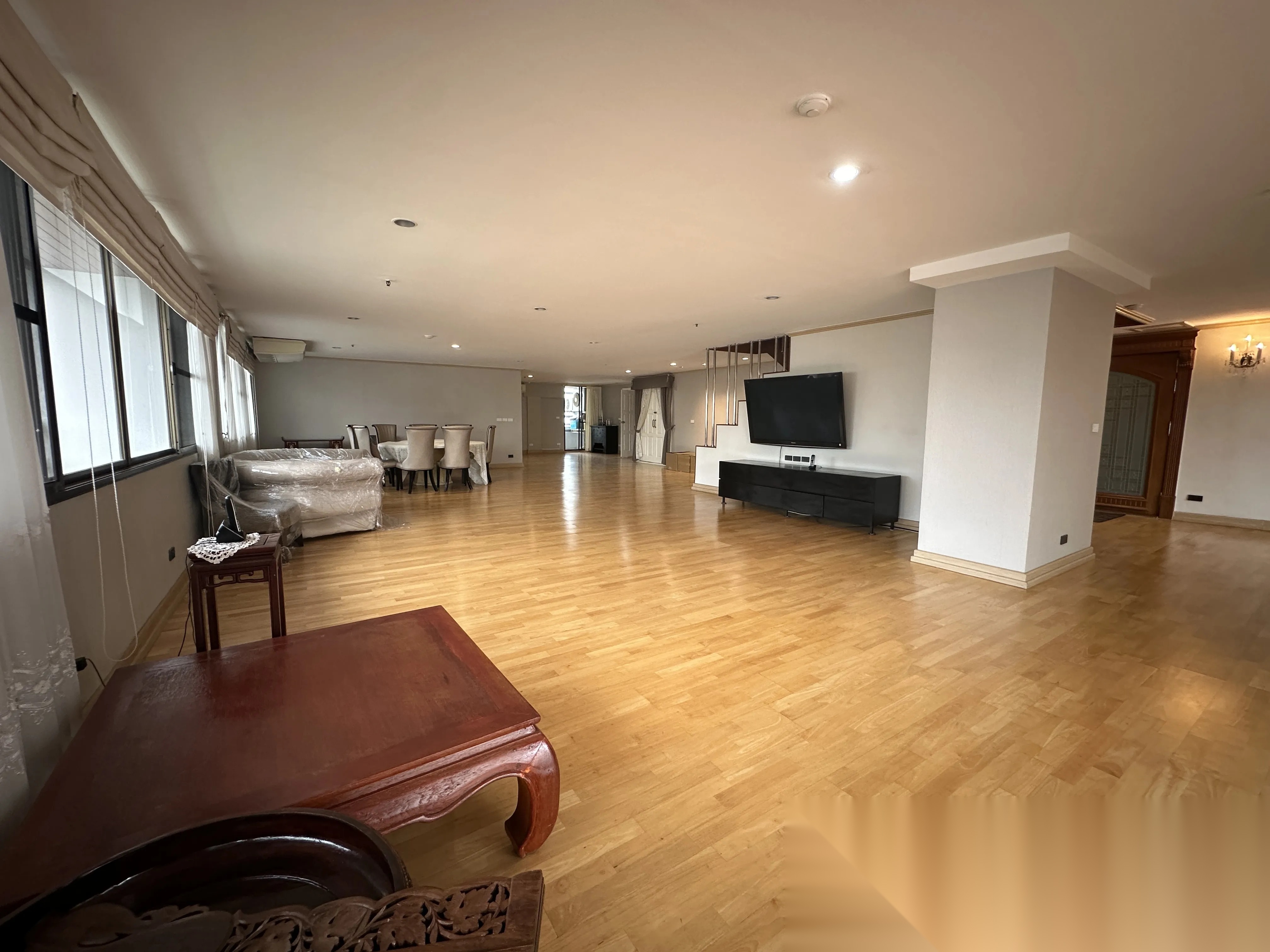 5 Bedroom Condo for sale at Fairview Tower — photo 5