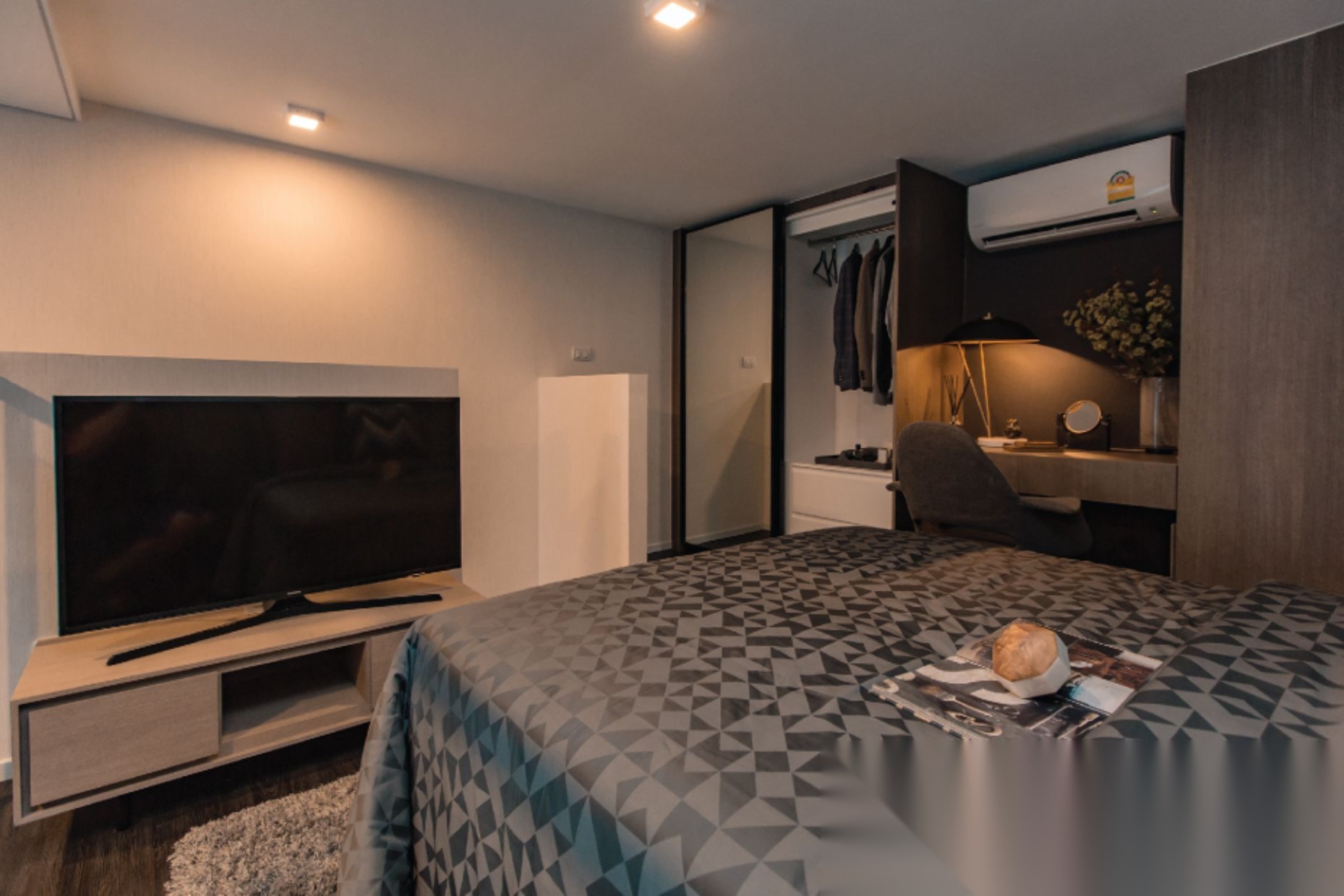 2 Bedroom Condo for sale at Ramada Plaza By Wyndham Bangkok Sukhumvit 48 — photo 1