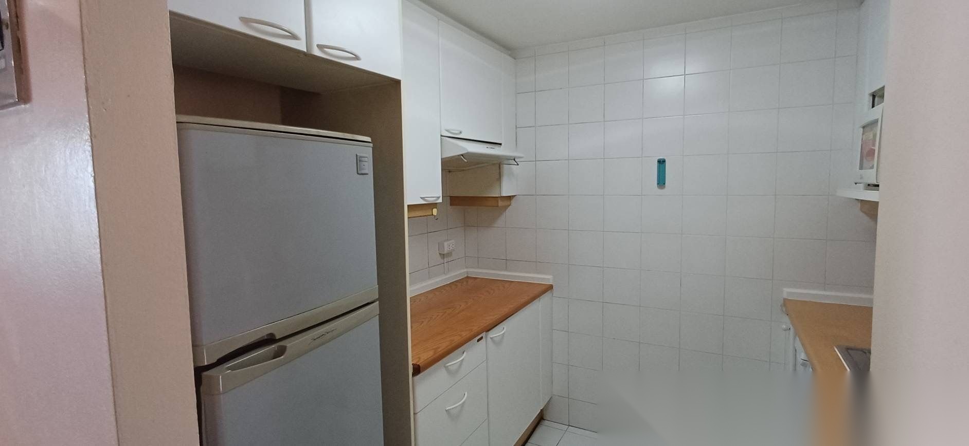2 Bedroom Condo for sale at Navin Court — photo 2