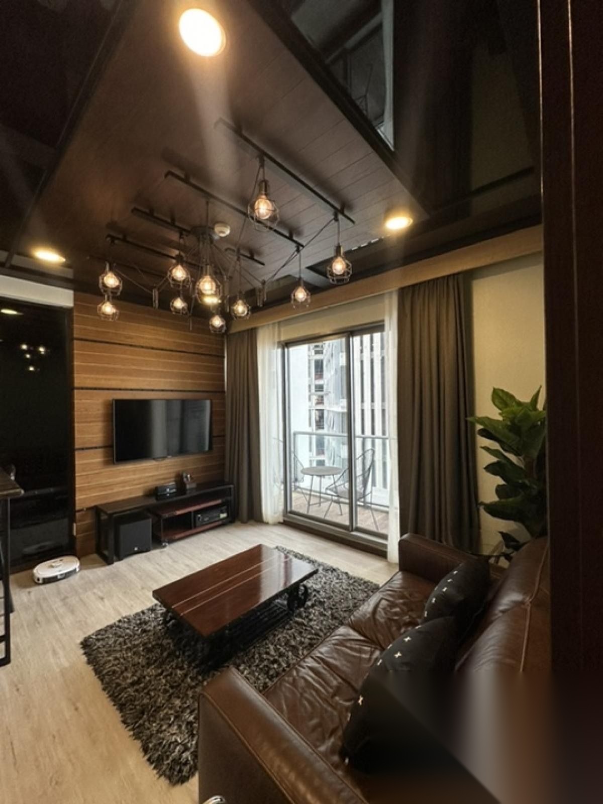 1 Bedroom Condo for sale at The Lofts Ekkamai — photo 4