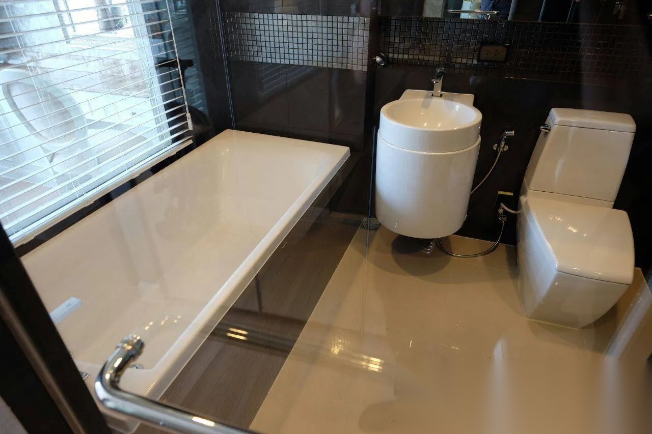2 Bedroom Condo for sale at Rhythm Sathorn — photo 5