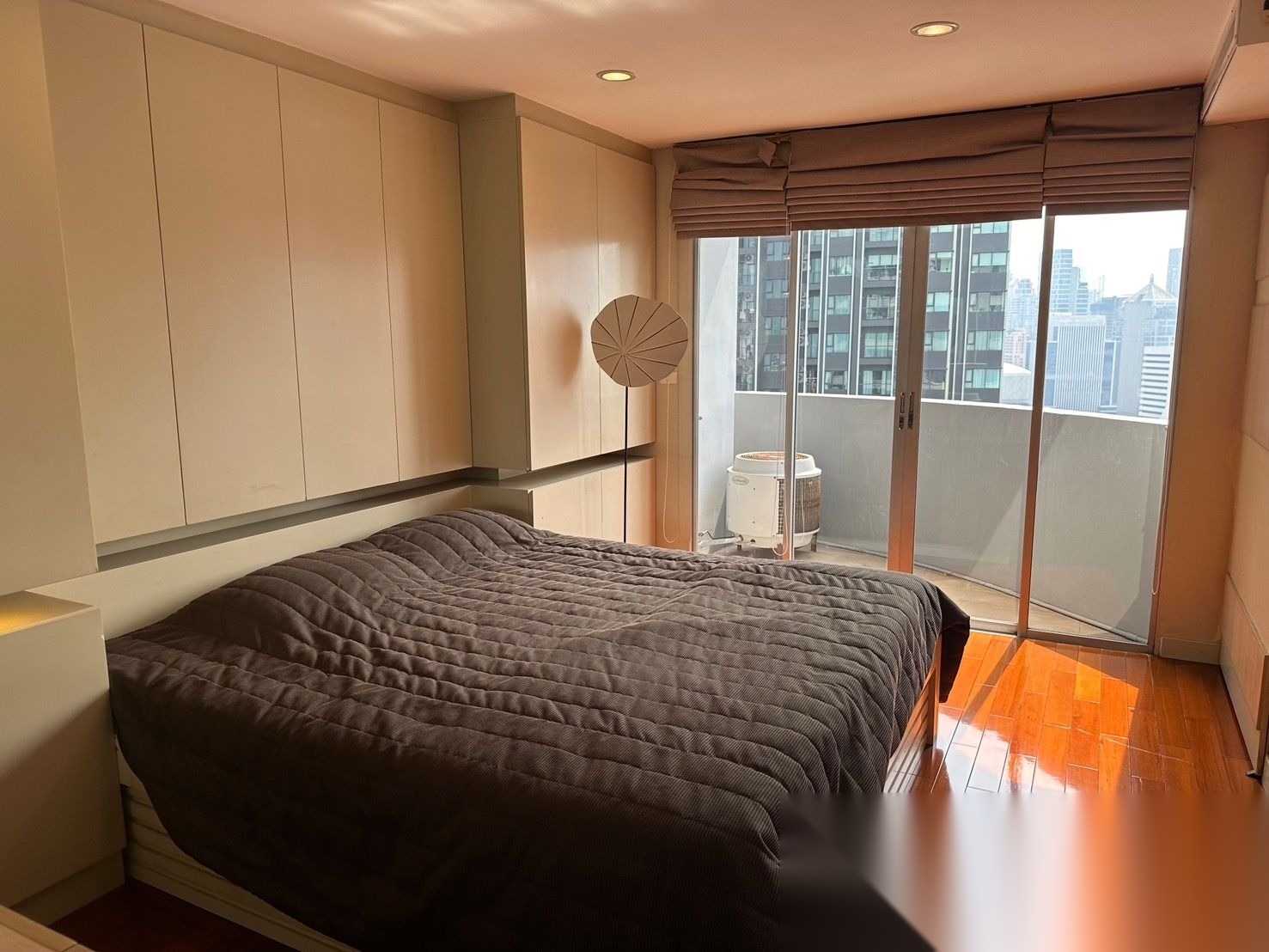 3 Bedroom Condo for sale at Witthayu Complex — photo 3