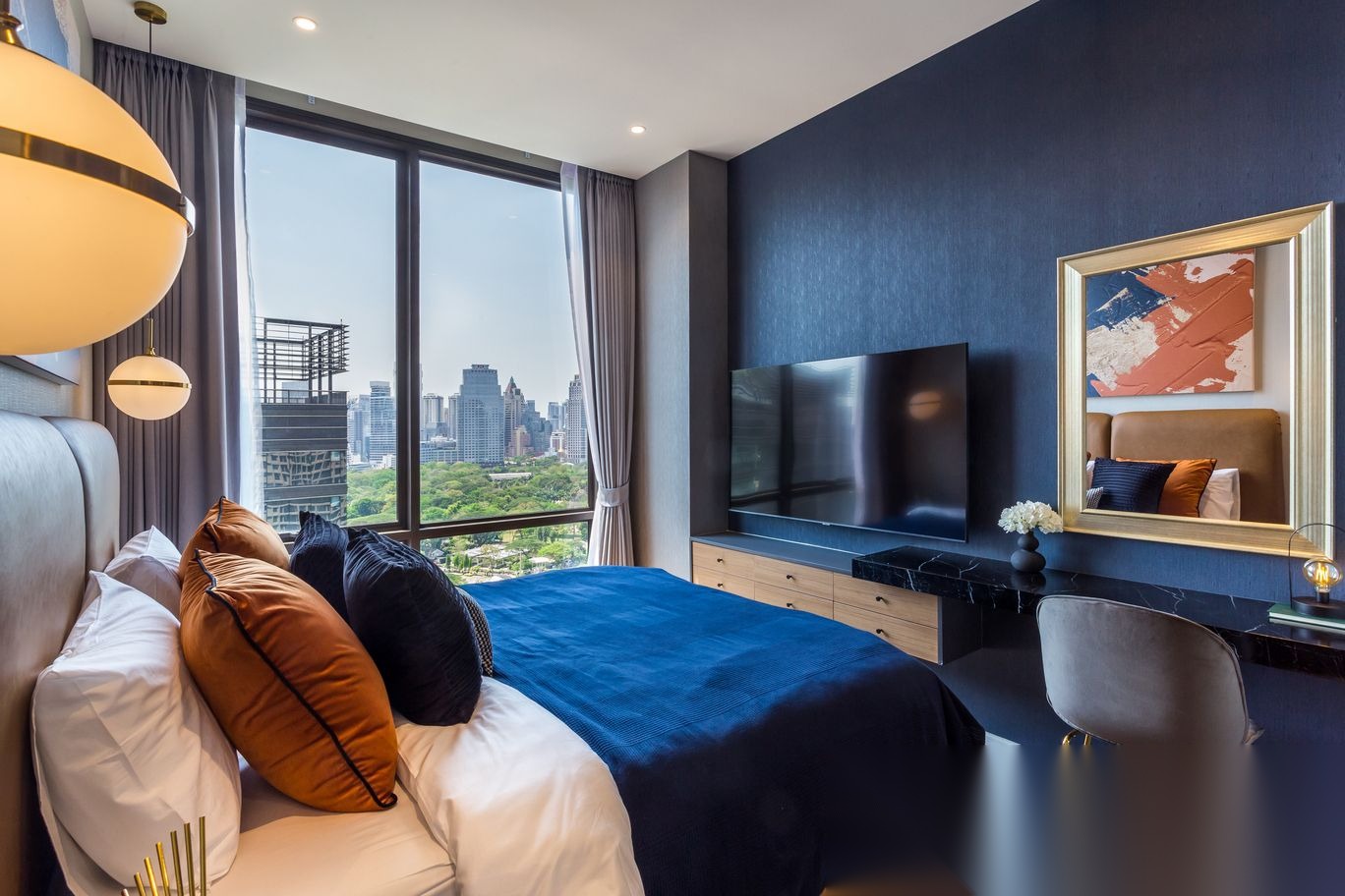 1 Bedroom Condo for sale at Muniq Langsuan — photo 3
