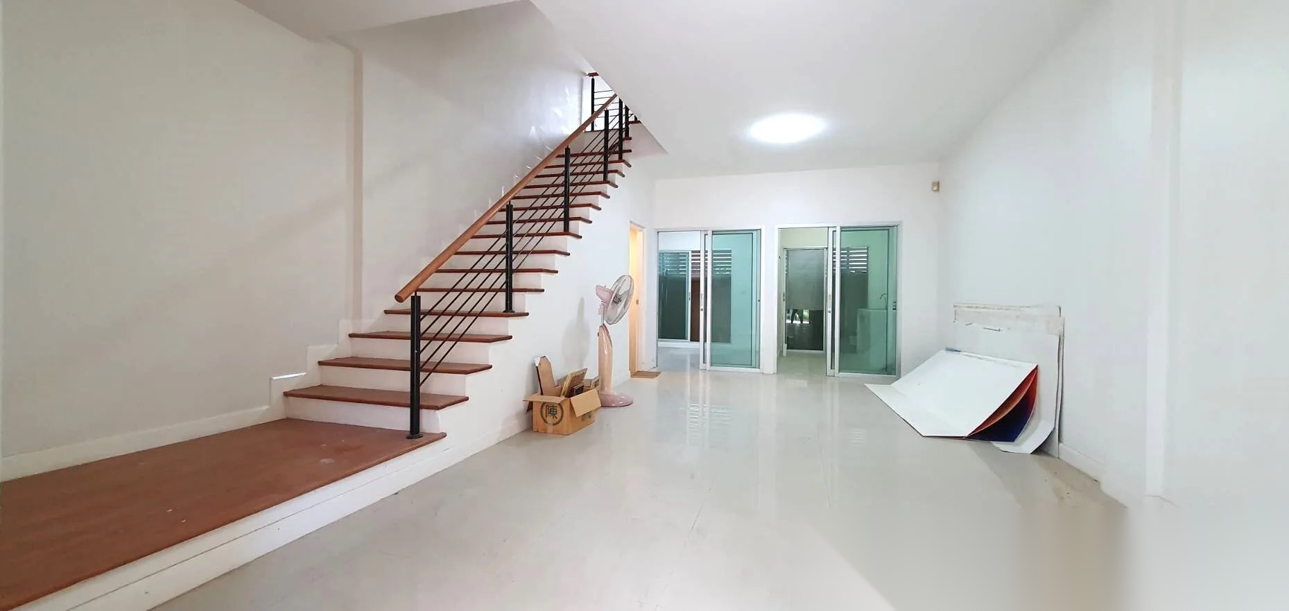 3 Bedroom Townhouse for sale at Vista Park Ratchada-Ramindra — photo 2