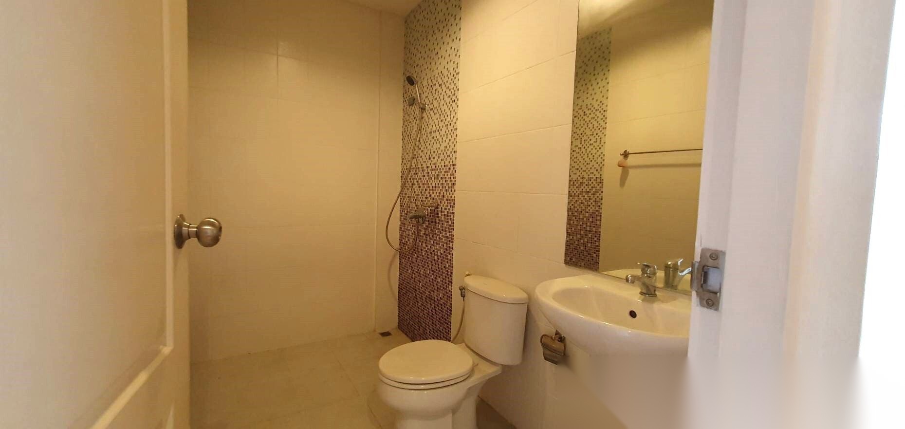 3 Bedroom Townhouse for sale at Vista Park Ratchada-Ramindra — photo 4