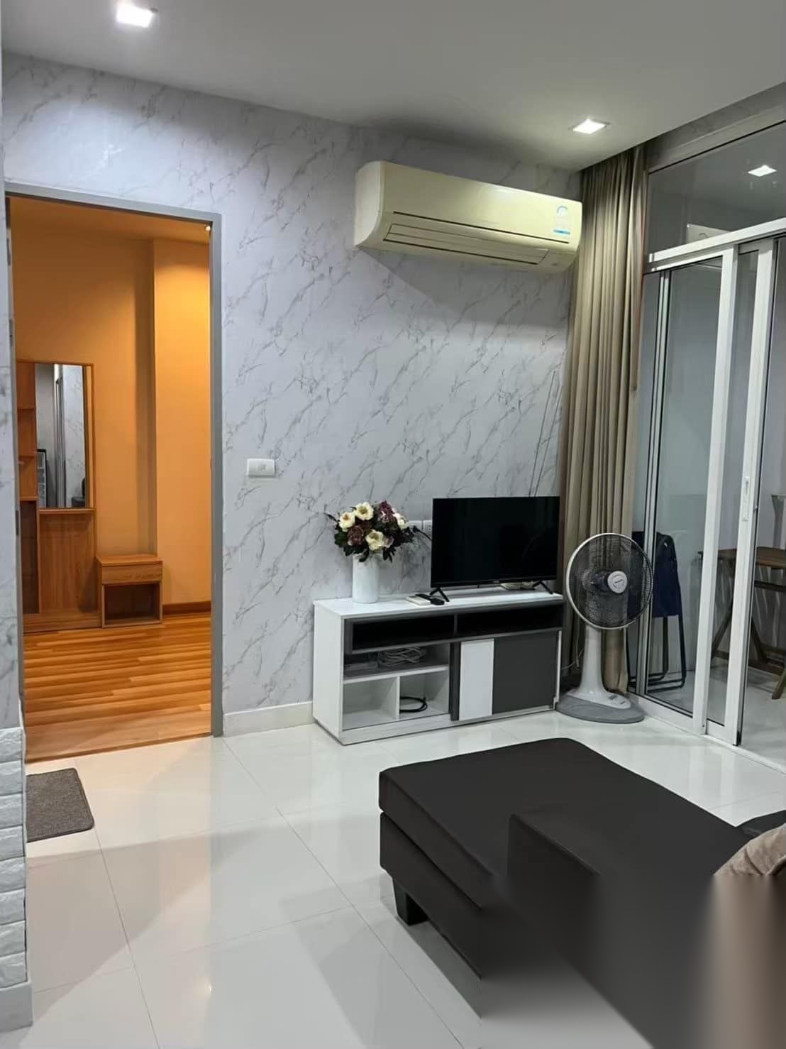 2 Bedroom Condo for sale at Ideo Verve Ratchaprarop — photo 2