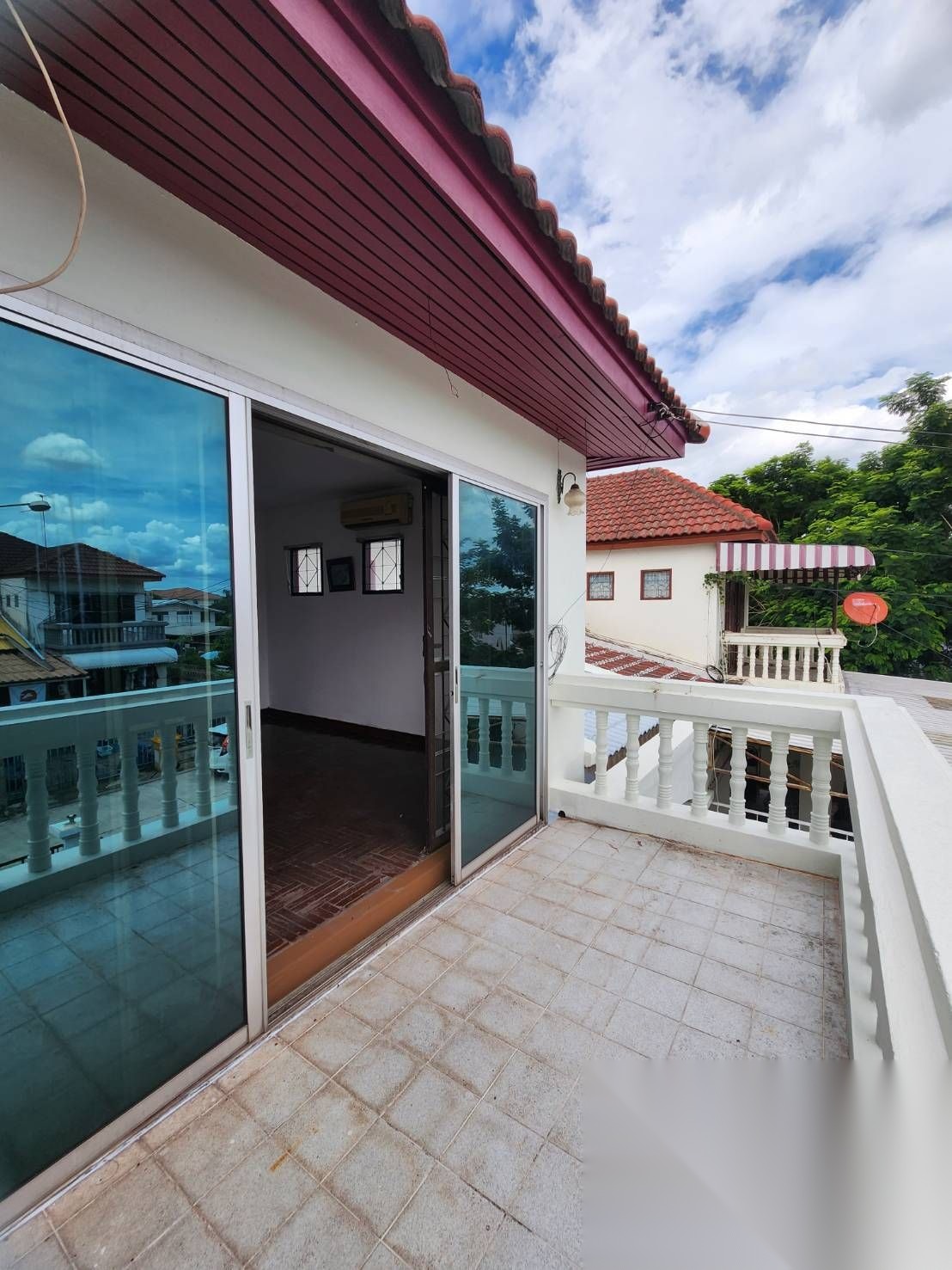 Urgent sale, semi-detached house, 40 sq m, good location (Saphan Mai) — photo 5
