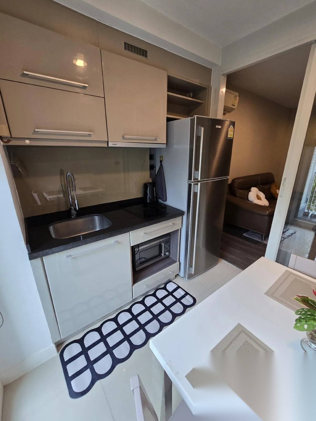 1 Bedroom Condo for sale at The Crest Sukhumvit 49 — photo 3