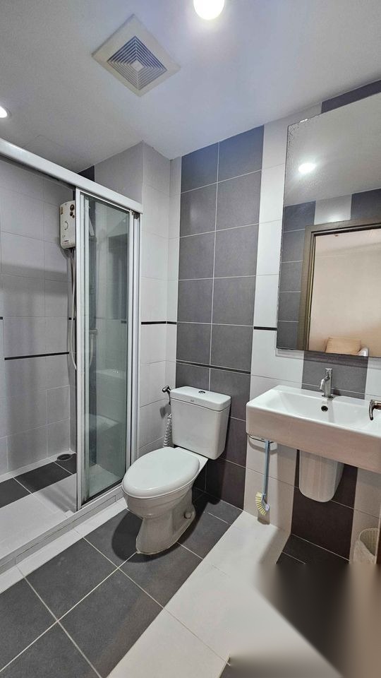 1 Bedroom Condo for sale at The Base Sukhumvit 77 — photo 5