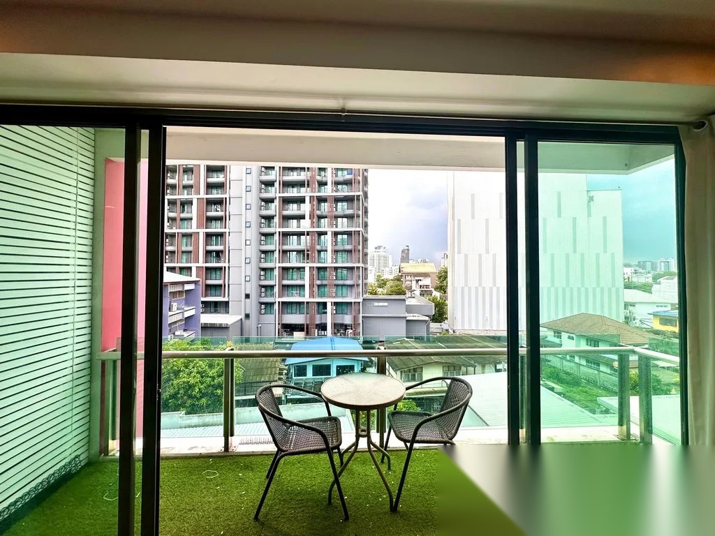 2 Bedroom Condo for sale at Click Condo Sukhumvit 65 — photo 3