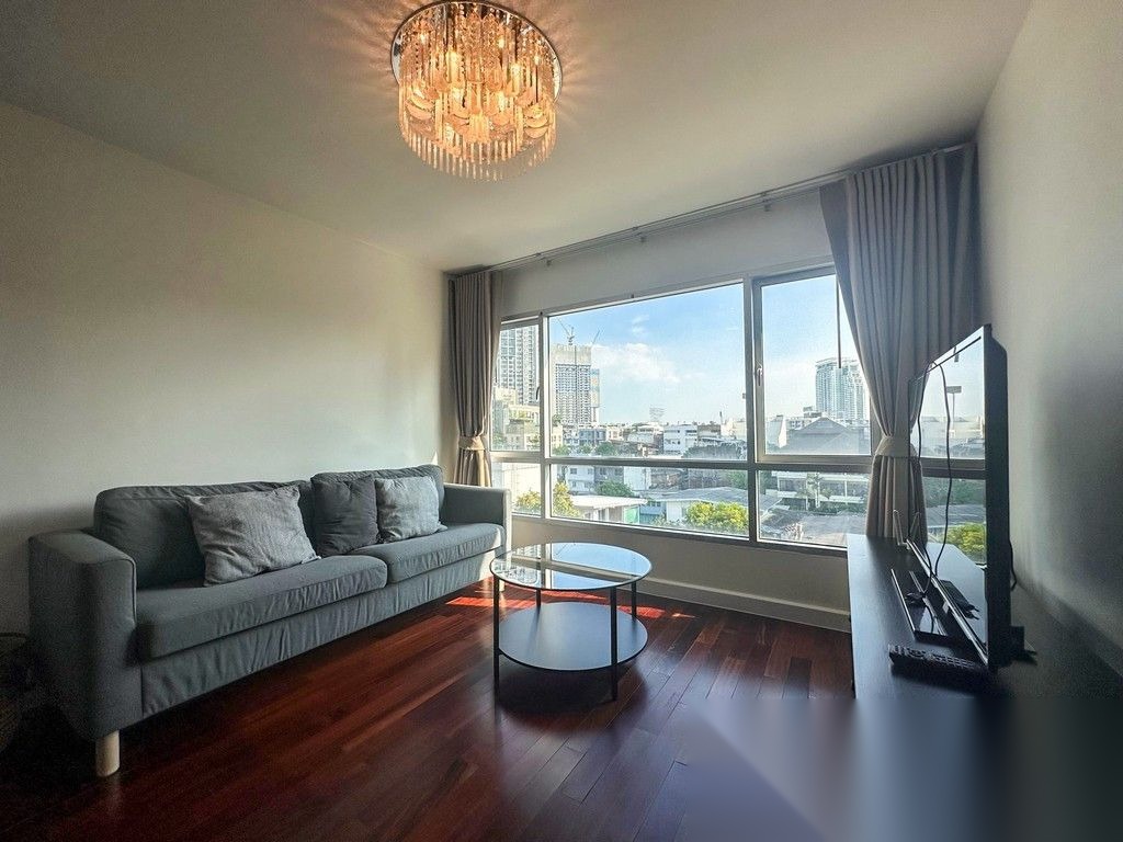 1 Bedroom Condo for sale at Condo One Sukhumvit 67 — photo 2
