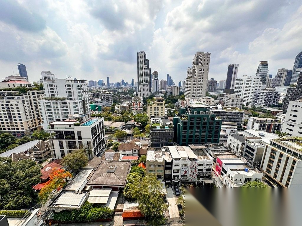 2 Bedroom Condo for sale at Siamese Exclusive Sukhumvit 31 — photo 1