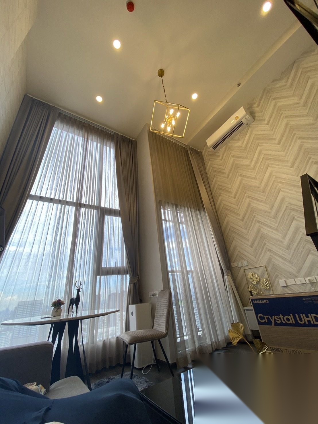 1 Bedroom Condo for sale at Knightsbridge Space Ratchayothin — photo 1