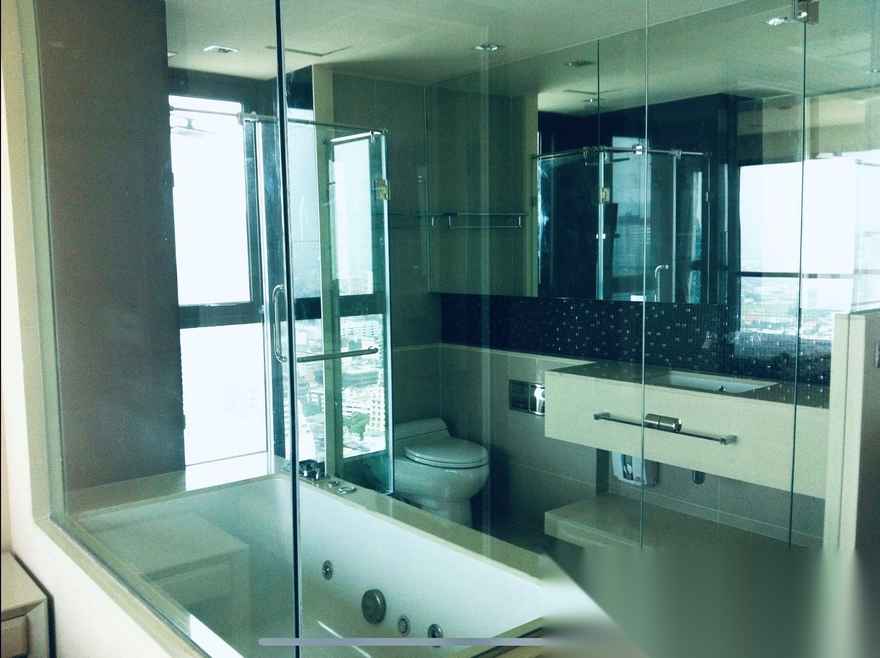 2 Bedroom Condo for sale at The Address Sathorn — photo 4