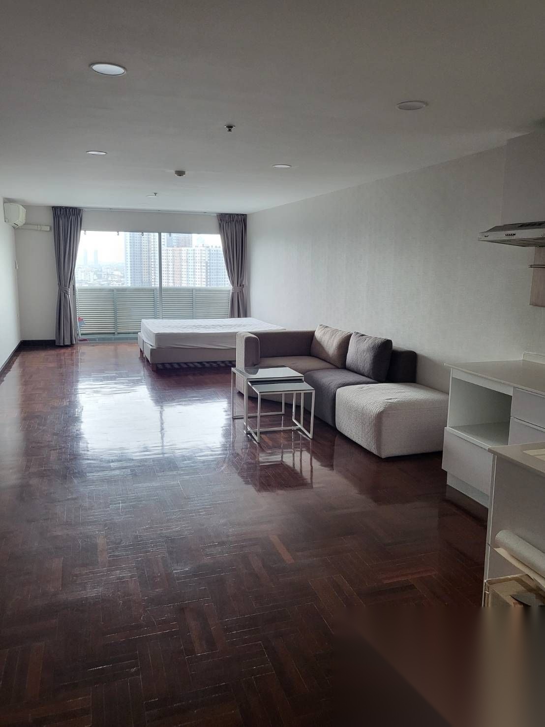 Studio Condo for sale at Modern Home Tower The Exclusive — photo 1