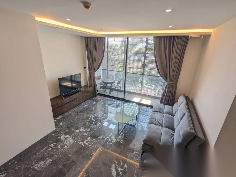 1 Bedroom Condo for sale at 168 Sukhumvit 36 — photo 1