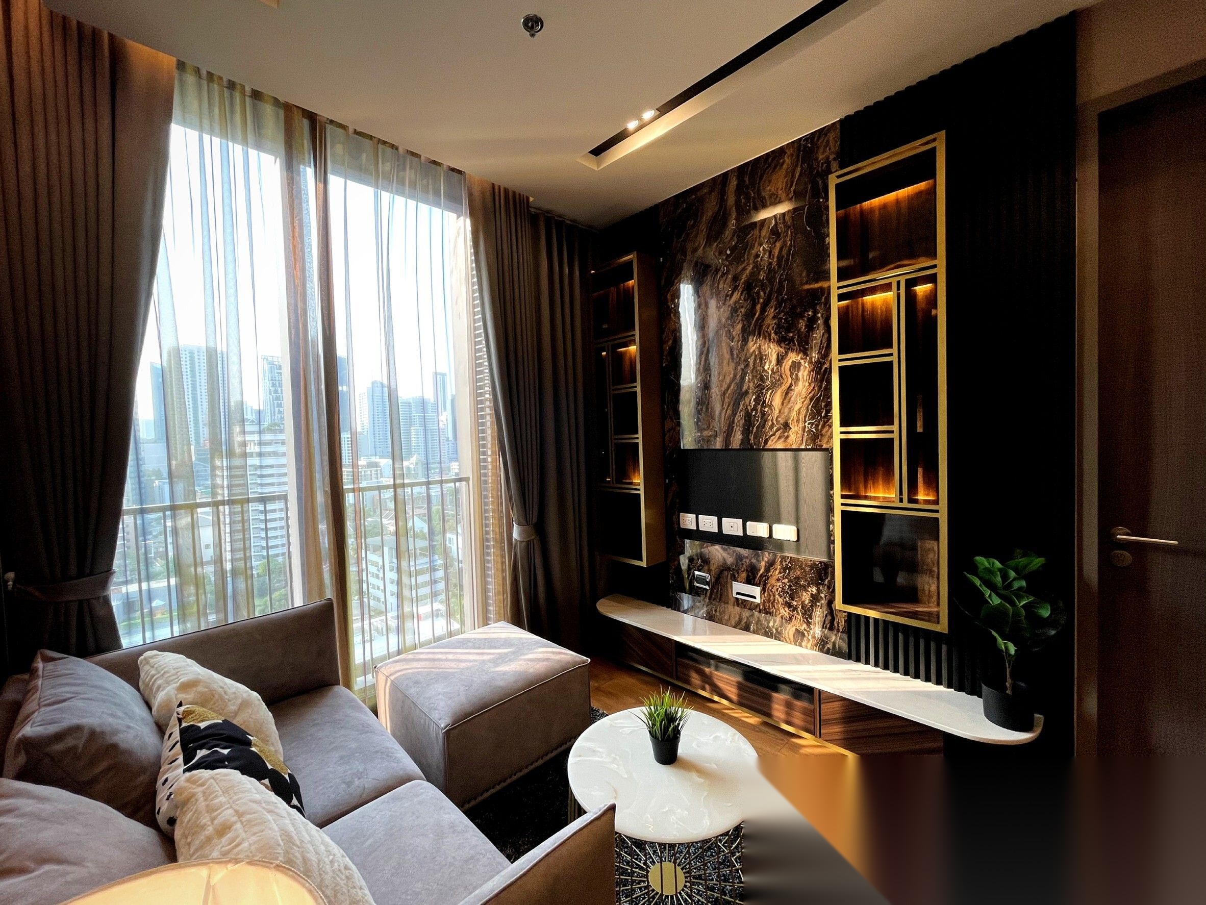 1 Bedroom Condo for sale at Noble BE33 — photo 3