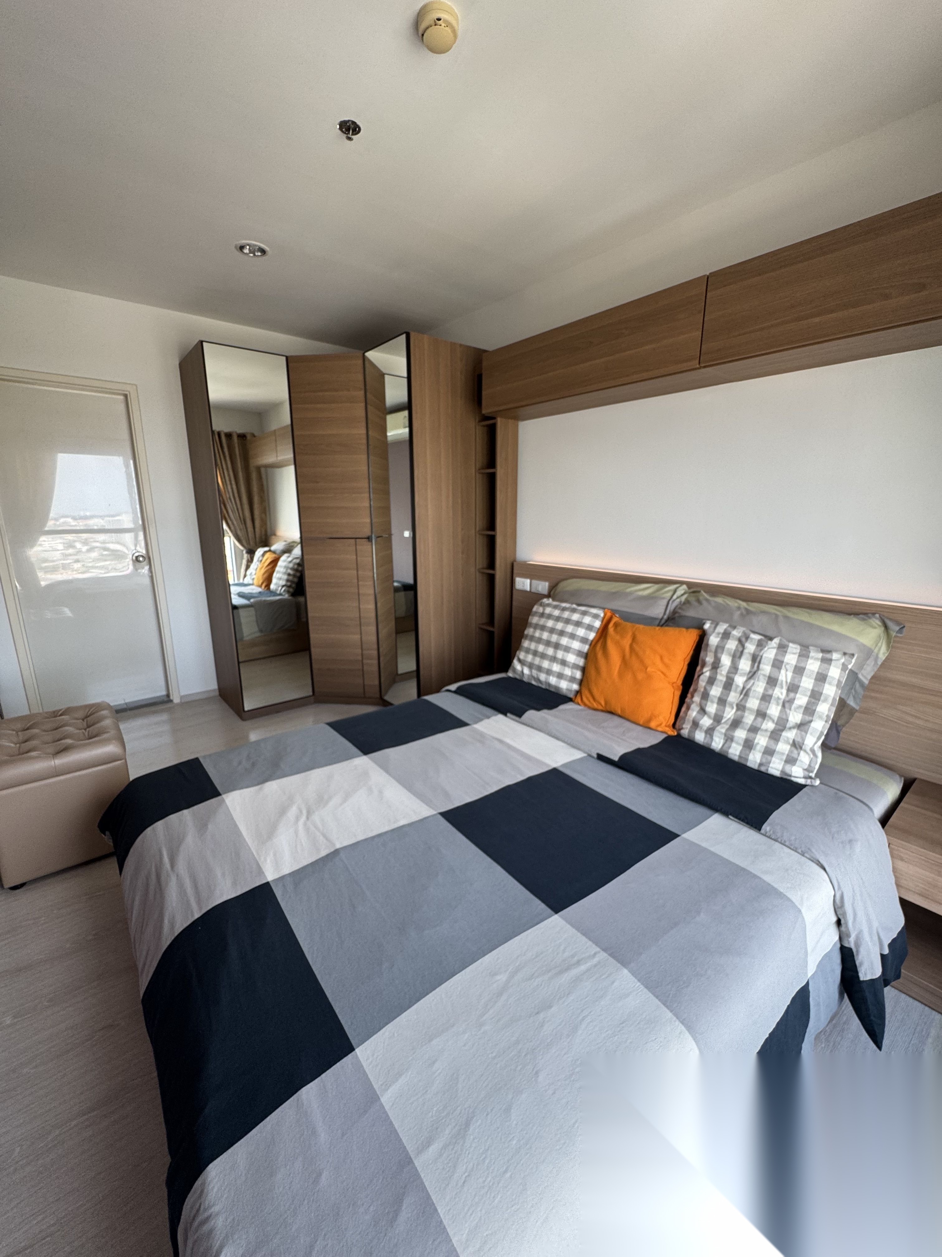 2 Bedroom Condo for sale at Aspire Sathorn-Taksin Timber Zone — photo 3