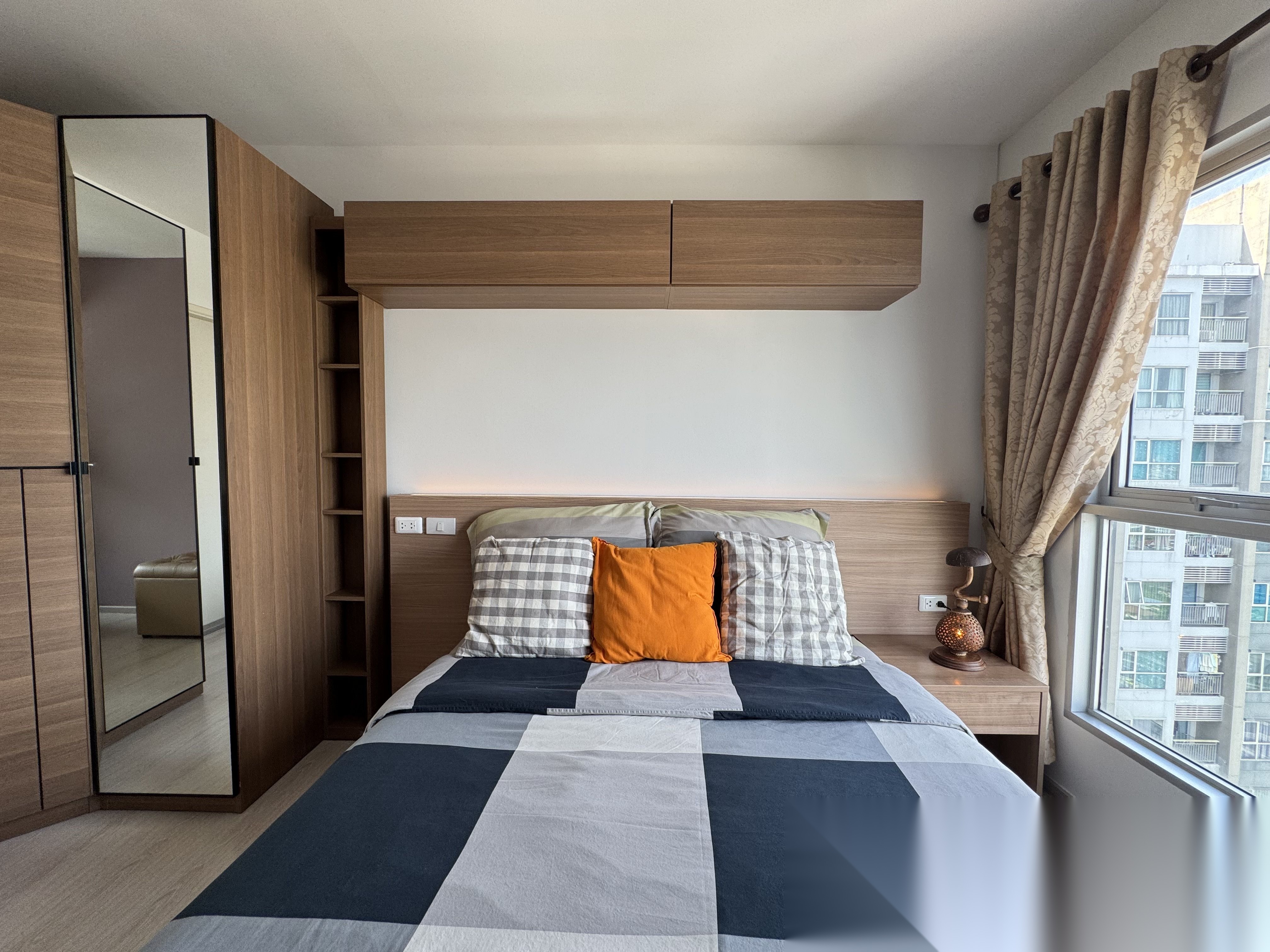 2 Bedroom Condo for sale at Aspire Sathorn-Taksin Timber Zone — photo 4
