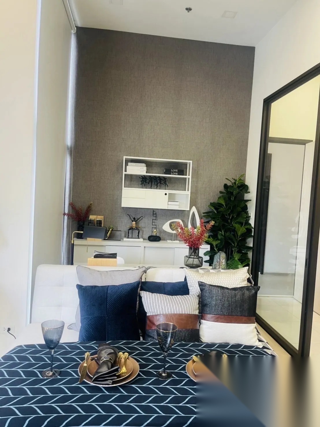 1 Bedroom Condo for sale at Chewathai Residence Asoke — photo 2