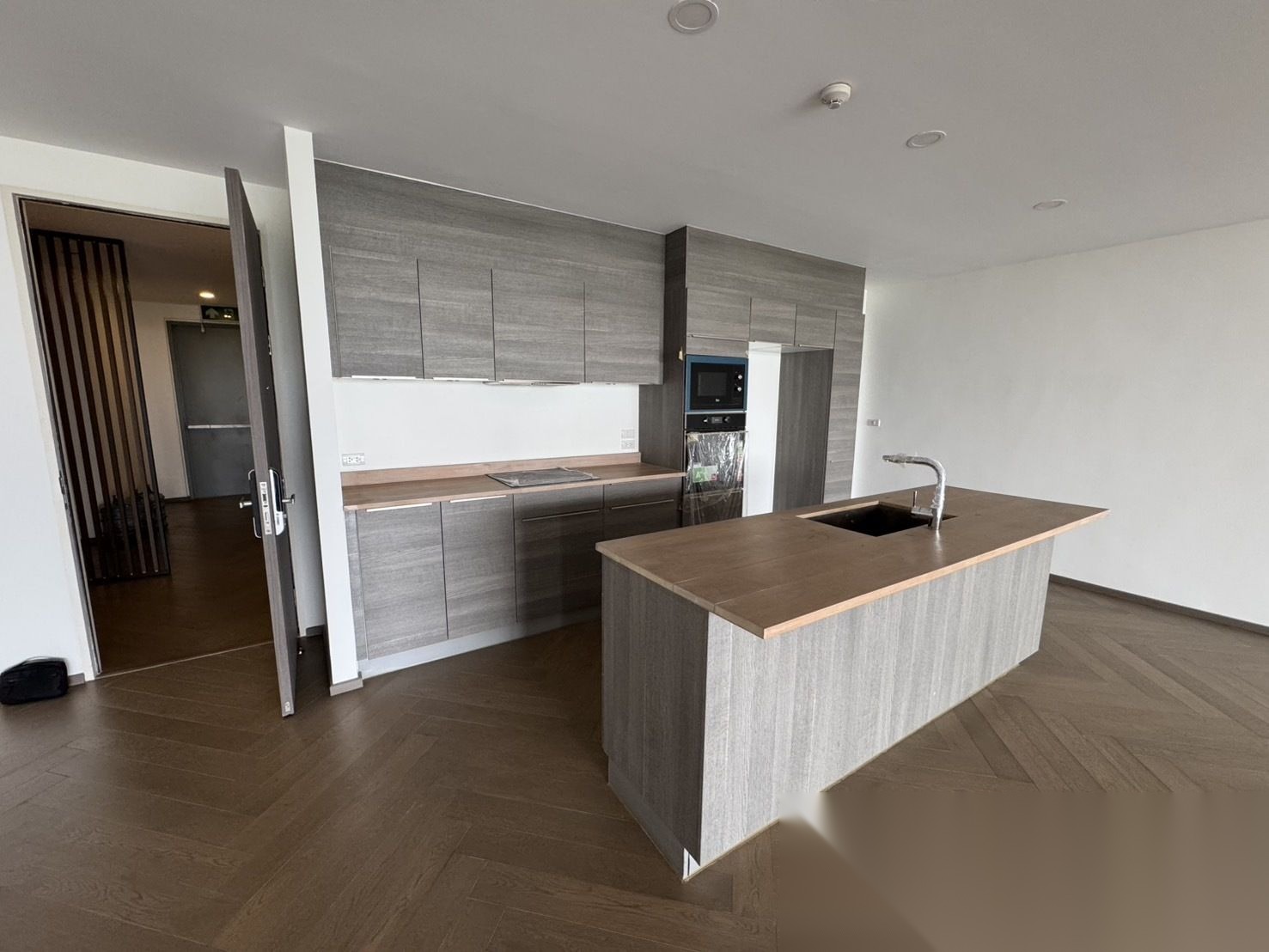 2 Bedroom Condo for sale at The Pillar — photo 2