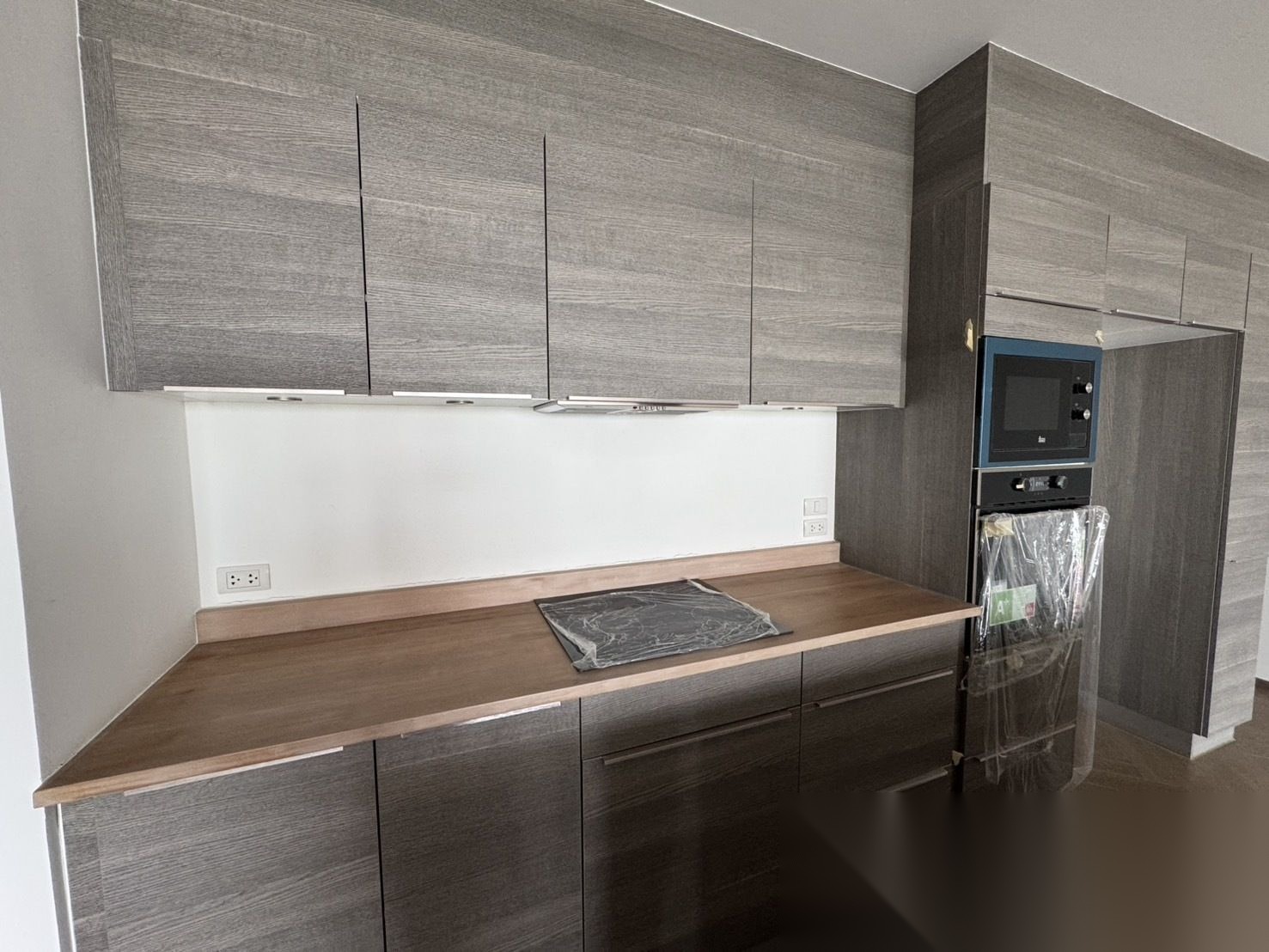 2 Bedroom Condo for sale at The Pillar — photo 3
