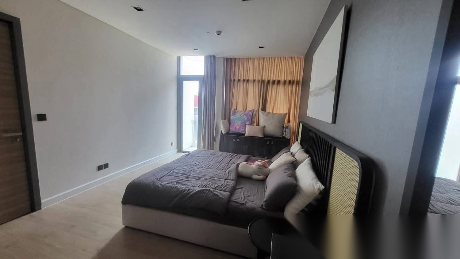 1 Bedroom Condo for sale at The Room Charoenkrung 30 — photo 3