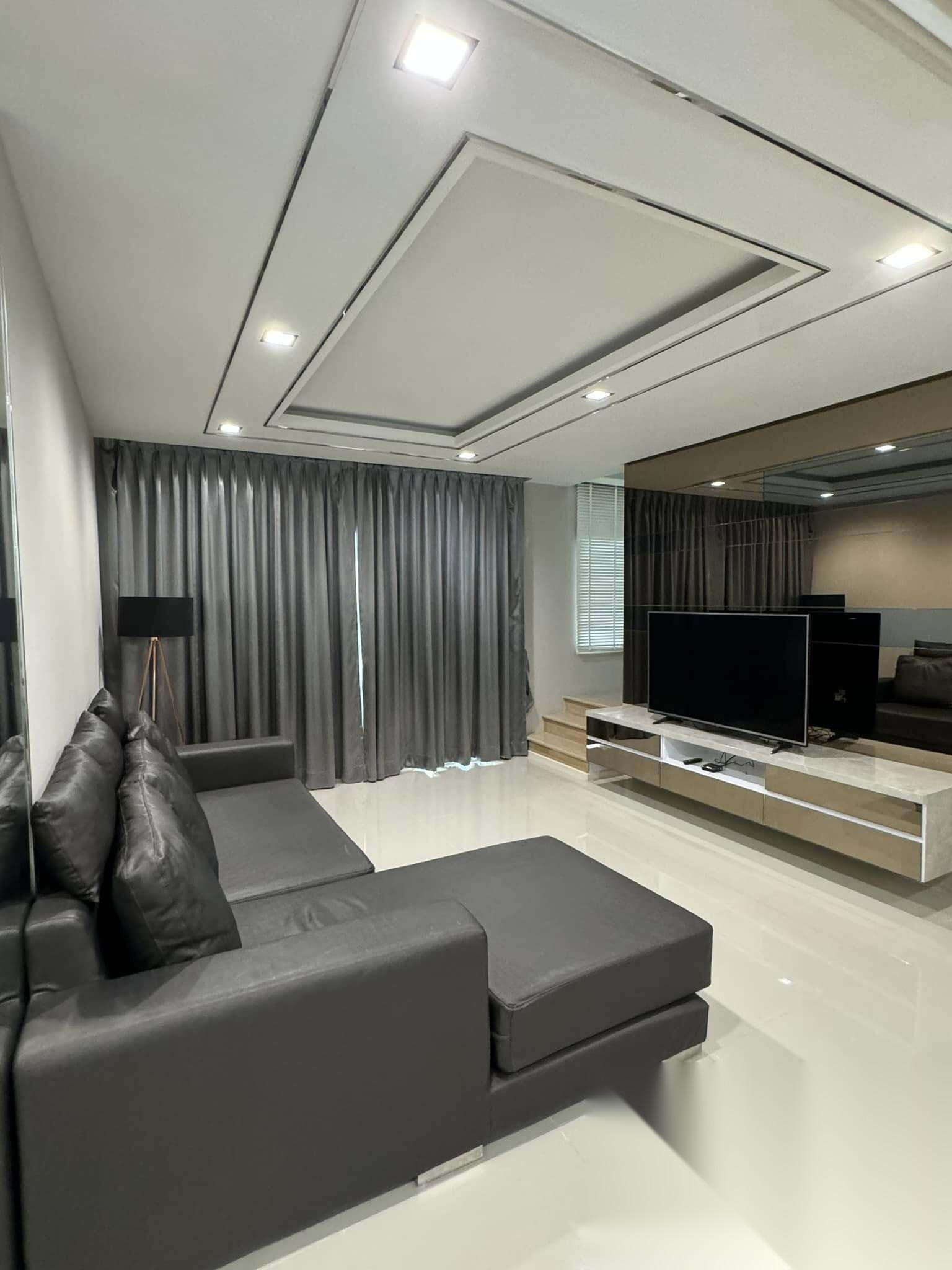 3 Bedroom Townhouse for sale at Baan Klang Muang Sukhumvit 77 — photo 1