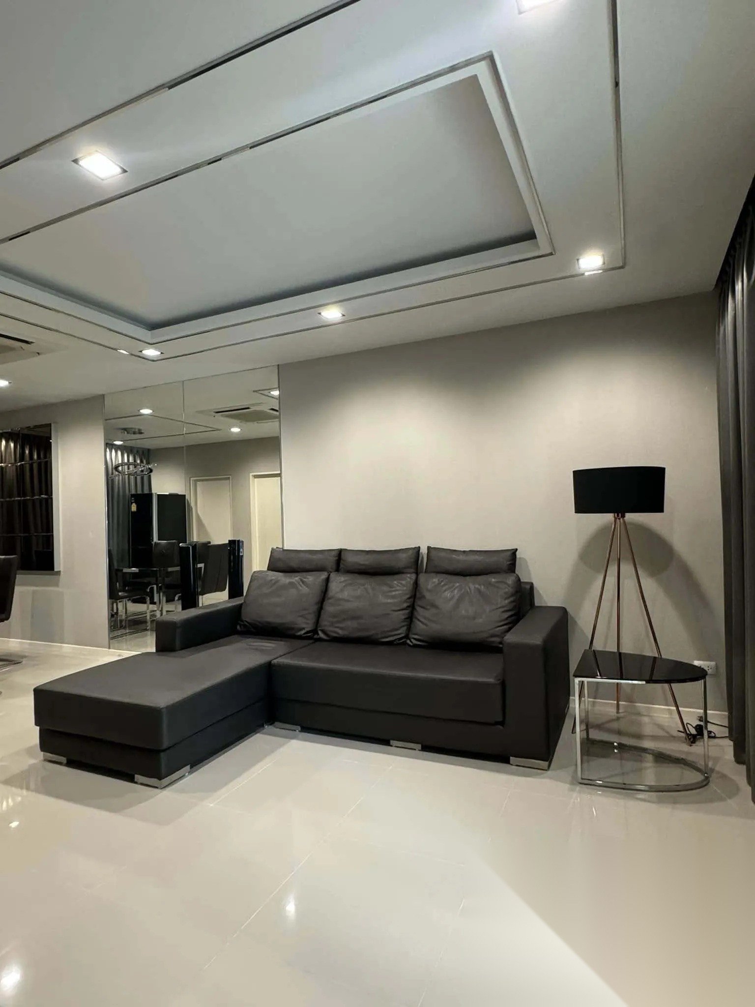 3 Bedroom Townhouse for sale at Baan Klang Muang Sukhumvit 77 — photo 2