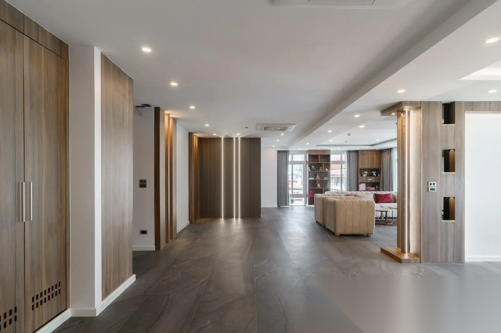 3 Bedroom Penthouse for sale at Wattana Suite — photo 1