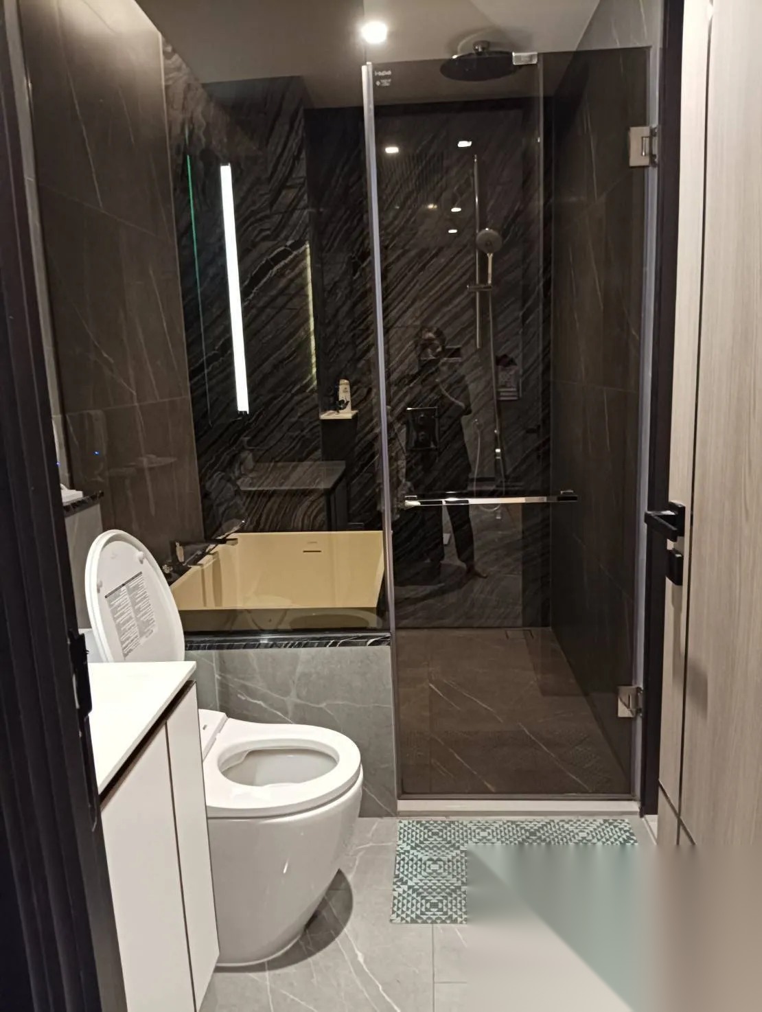 1 Bedroom Condo for sale at The Reserve Sukhumvit 61 — photo 3