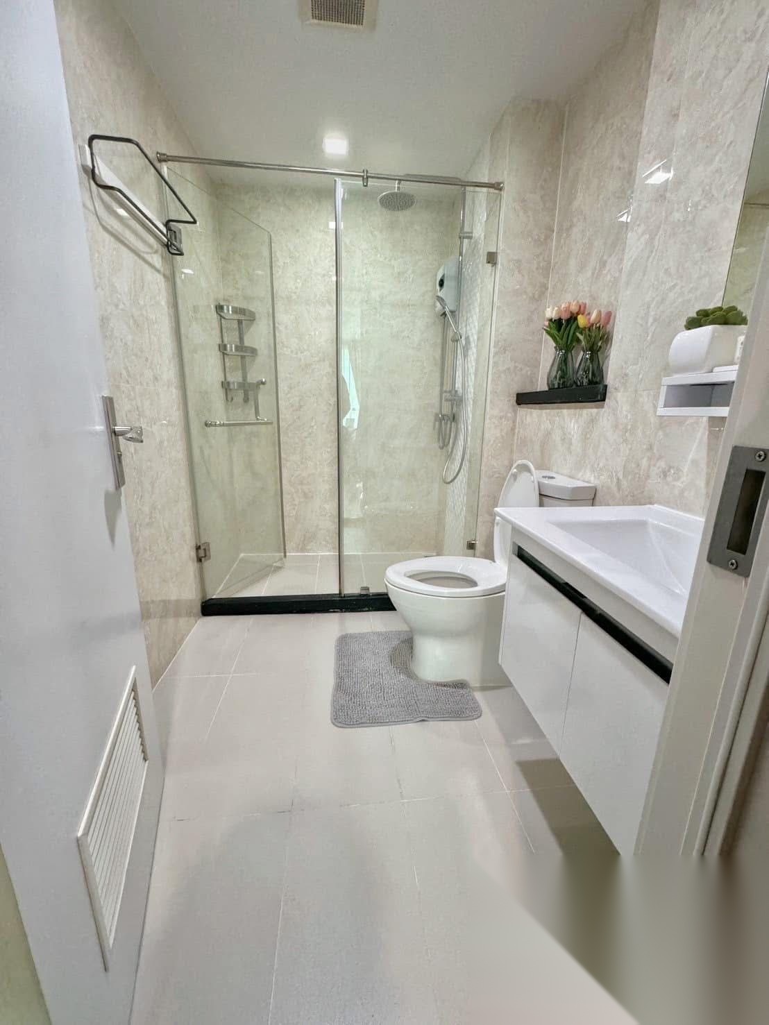 1 Bedroom Condo for sale at Mayfair Place Sukhumvit 64 — photo 3