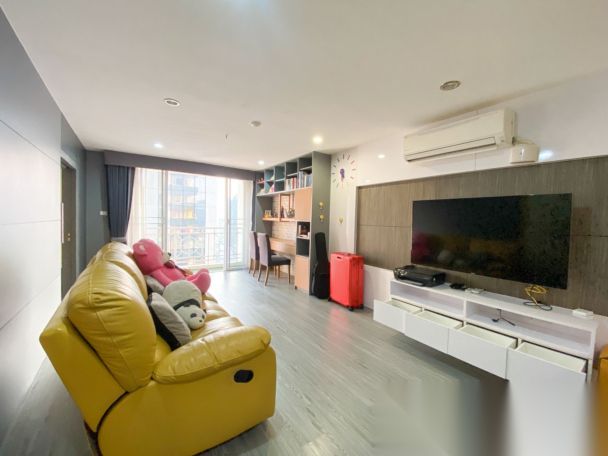2 Bedroom Condo for sale at Asoke Place — photo 2