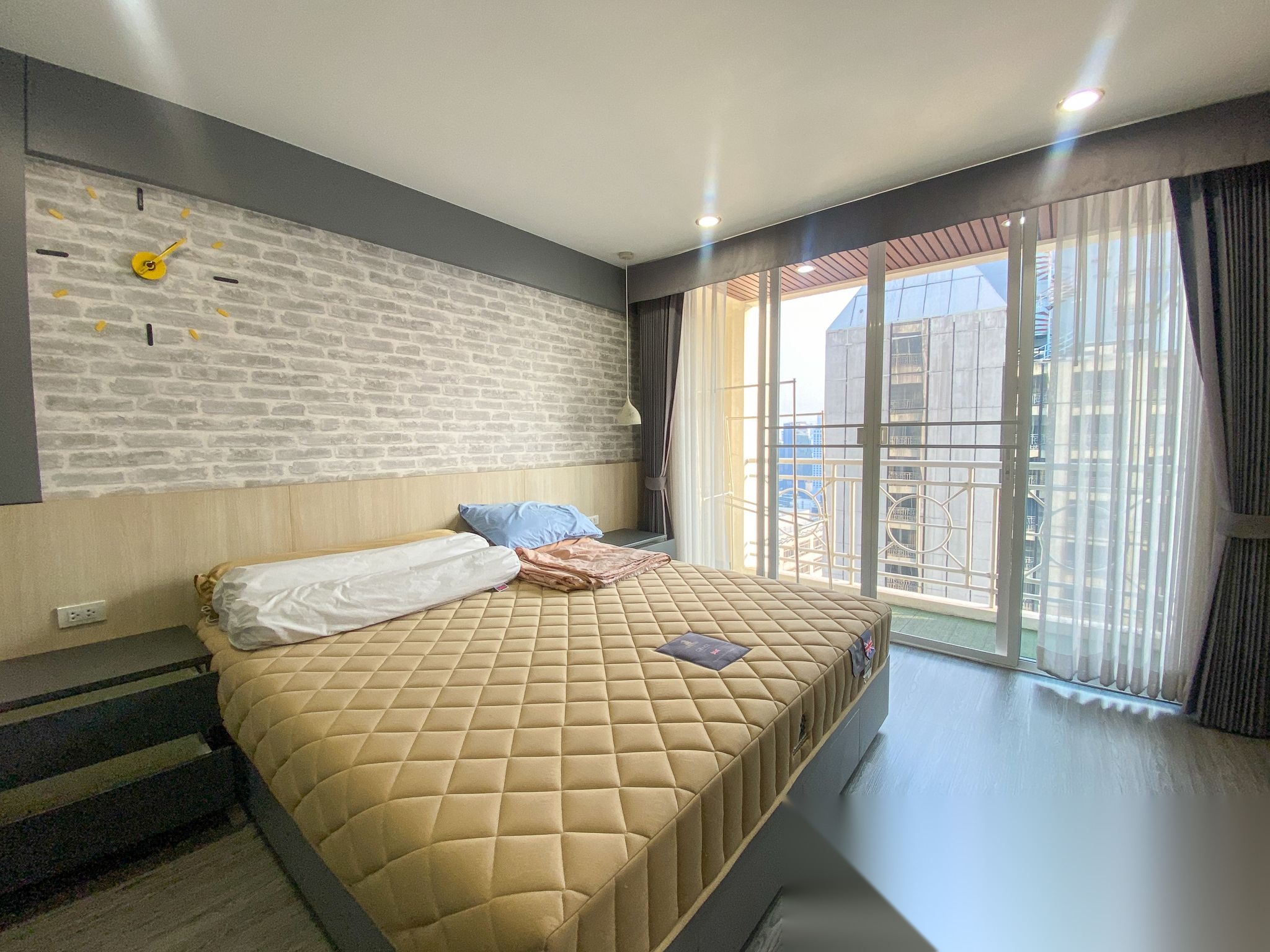 2 Bedroom Condo for sale at Asoke Place — photo 4