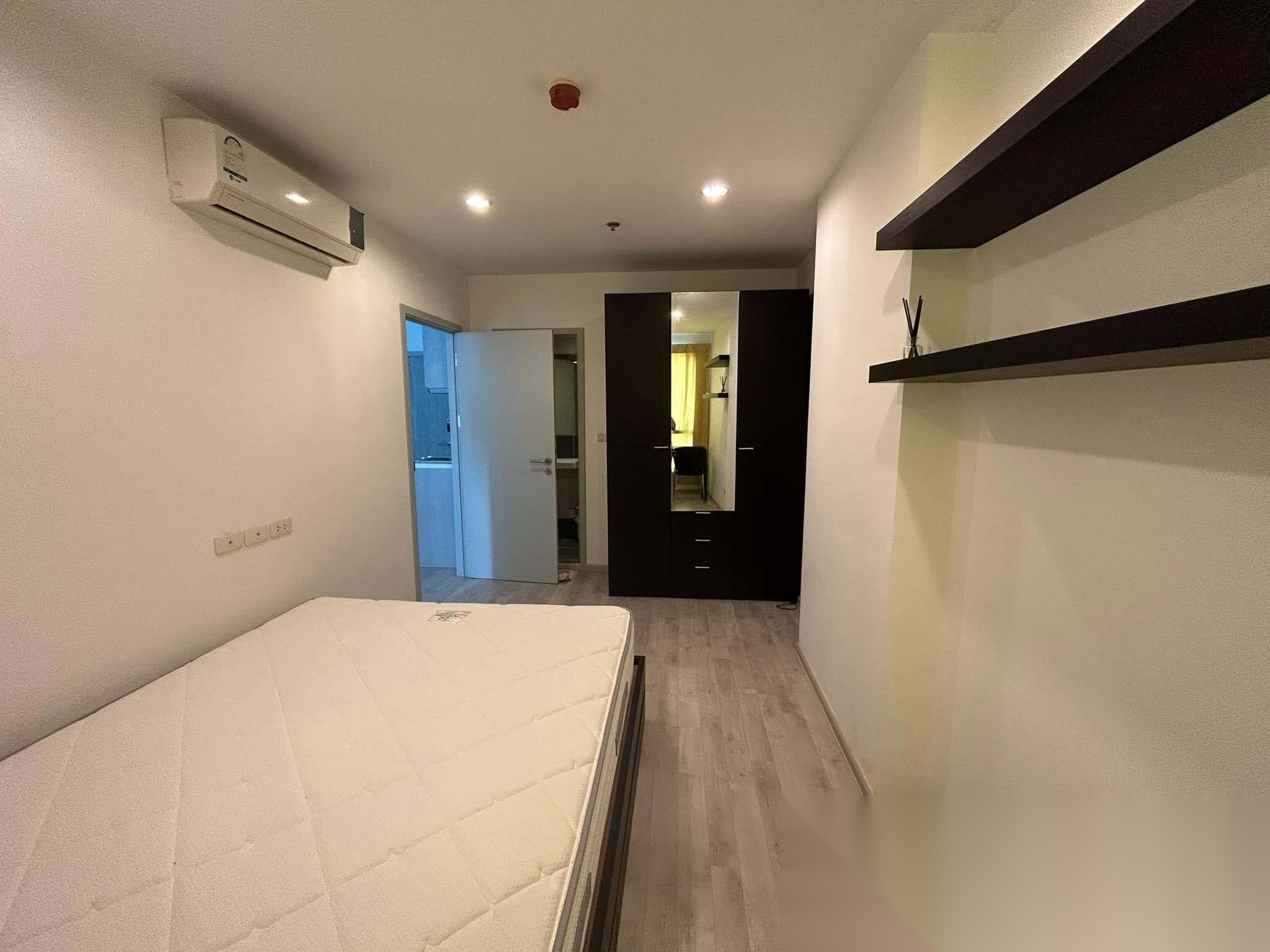 1 Bedroom Condo for sale at Ideo Mobi Charan Interchange — photo 5