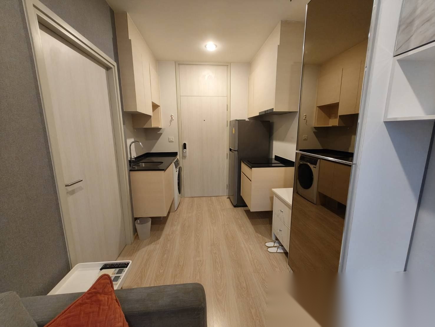 1 Bedroom Condo for sale at Noble Revolve Ratchada — photo 4