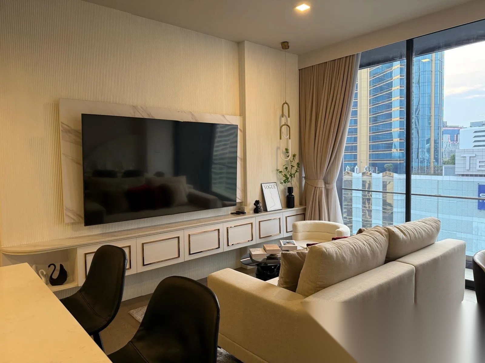 2 Bedroom Condo for sale at Celes Asoke — photo 2