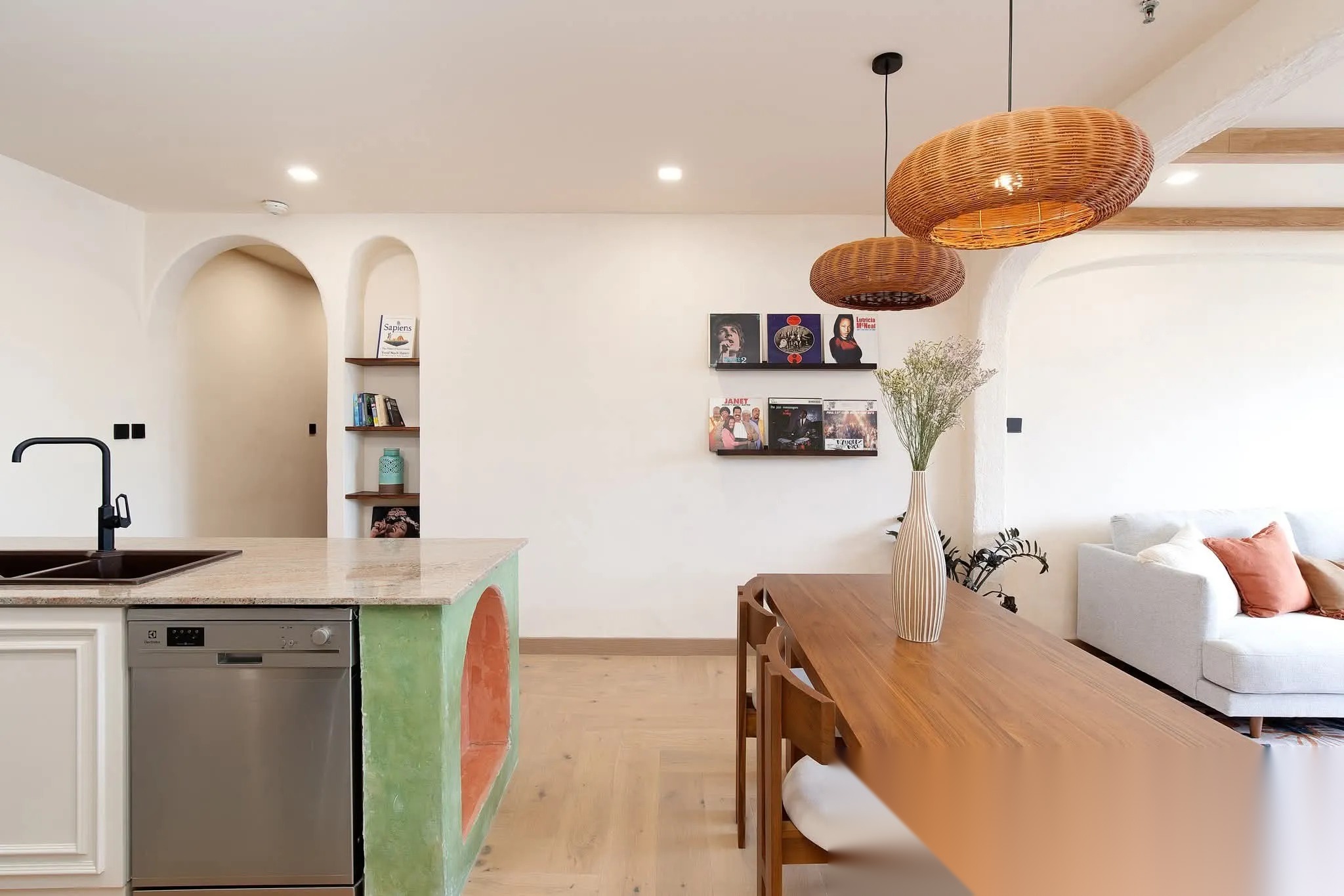 2 Bedroom Condo for sale at Sukhumvit City Resort — photo 3
