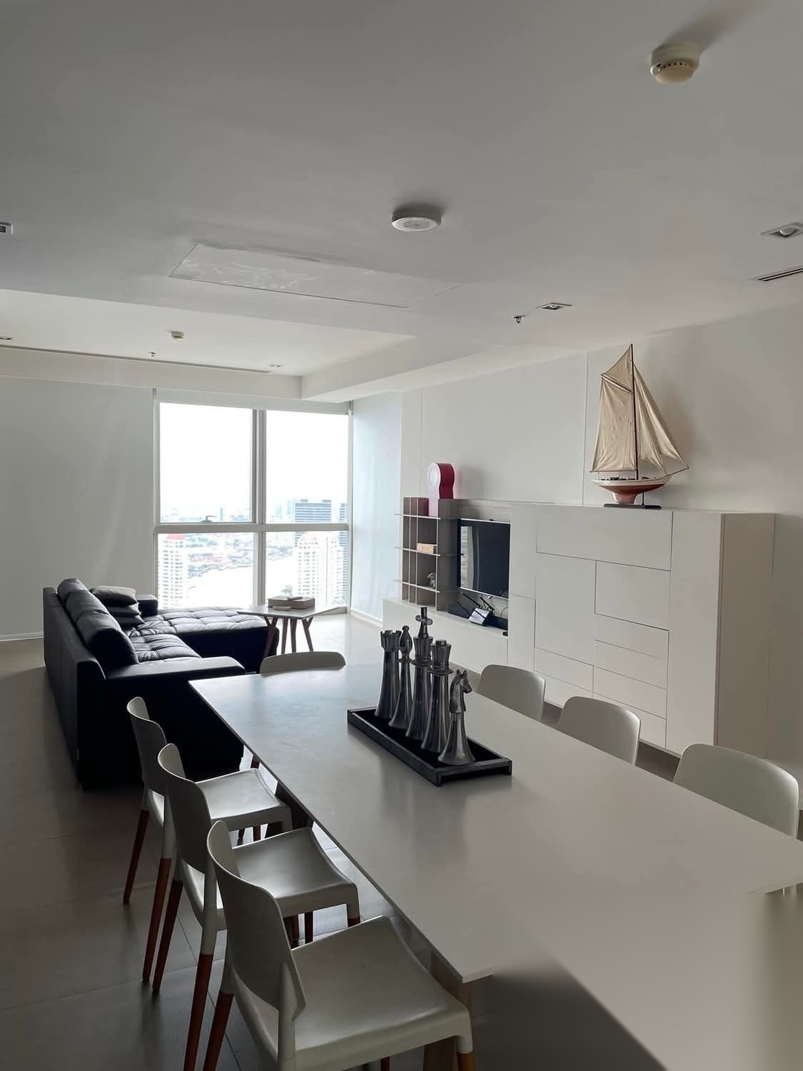 2 Bedroom Condo for sale at The River by Raimon Land — photo 3