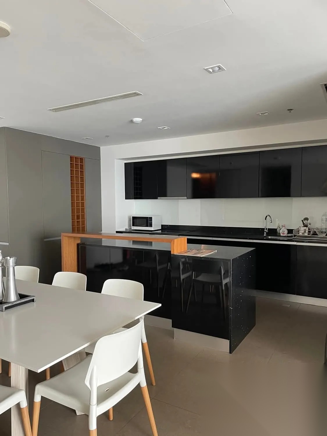 2 Bedroom Condo for sale at The River by Raimon Land — photo 5
