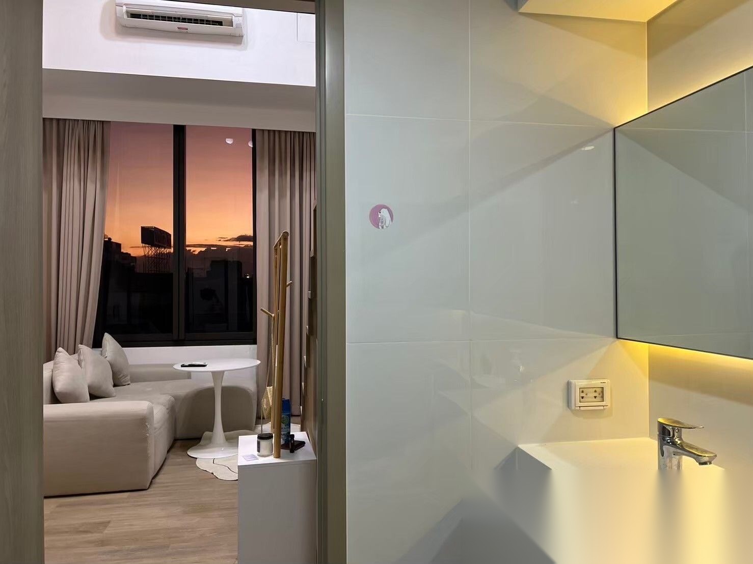 1 Bedroom Condo for sale at Siamese Sukhumvit 87 — photo 1