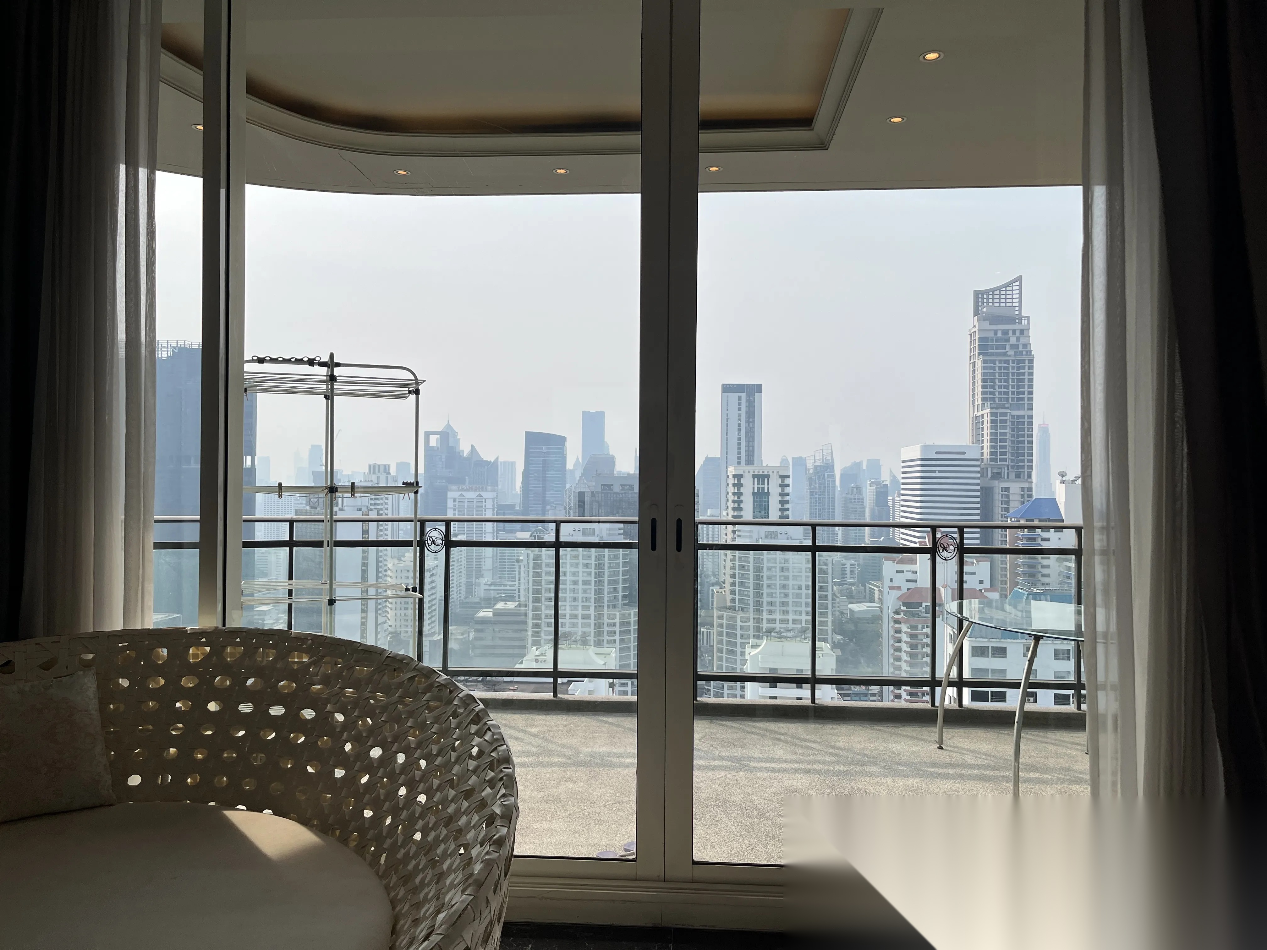 4 Bedroom Condo for sale at Royce Private Residences — photo 4