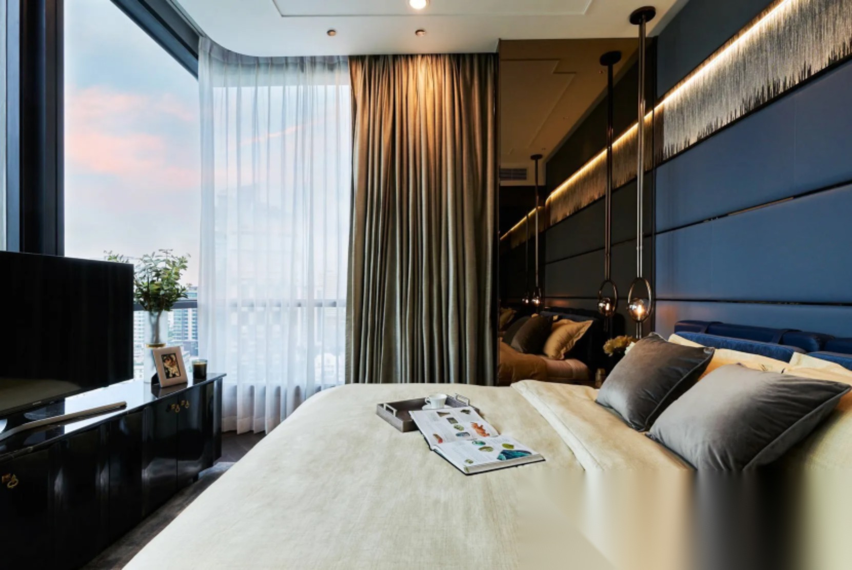 2 Bedroom Condo for sale at The Esse Sukhumvit 36 — photo 3
