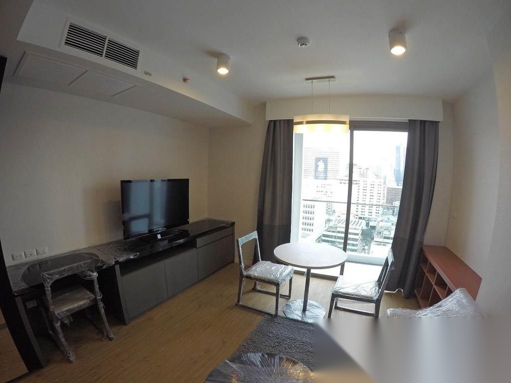 1 Bedroom Condo for sale at Siamese Surawong — photo 1