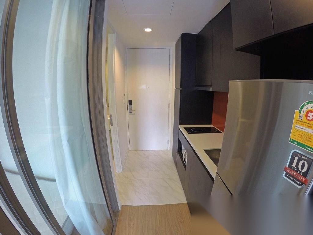 1 Bedroom Condo for sale at Siamese Surawong — photo 3