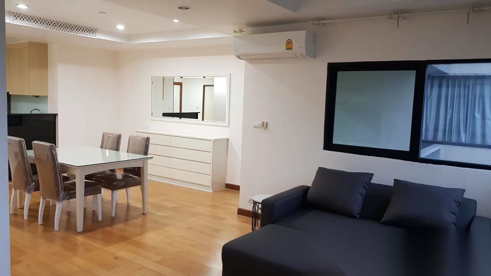1 Bedroom Condo for sale at Sathorn Gardens — photo 2