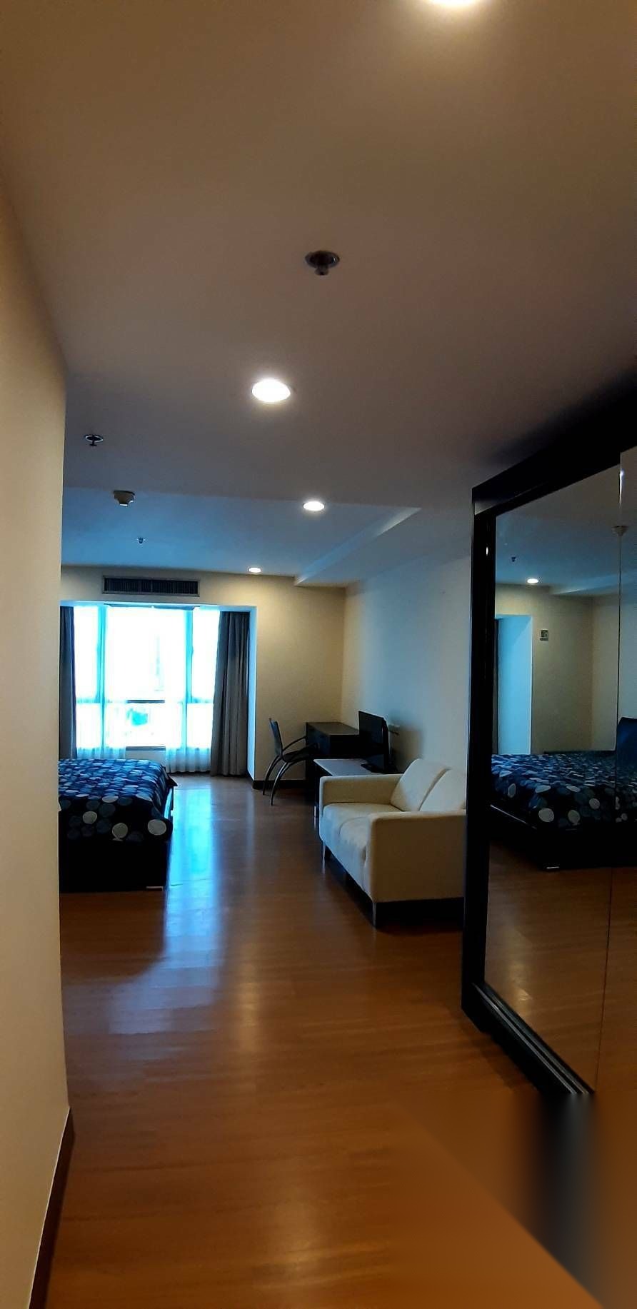 1 Bedroom Condo for sale at The Trendy Condominium — photo 4