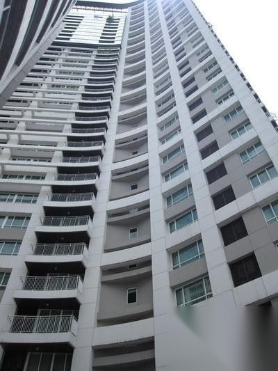 1 Bedroom Condo for sale at Urbana Langsuan [Leasehold] — photo 2